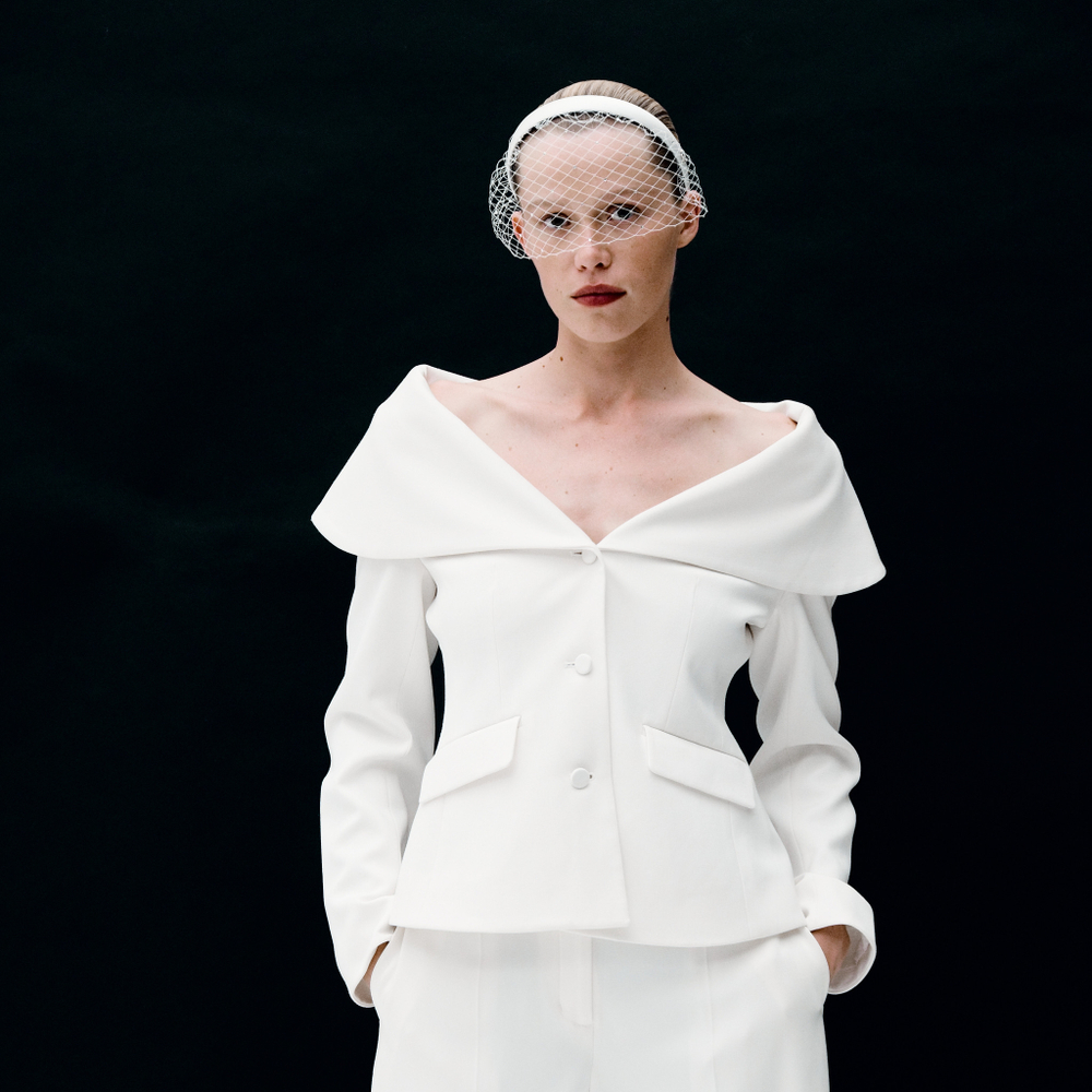 Вуаль укороченная белая со стразами