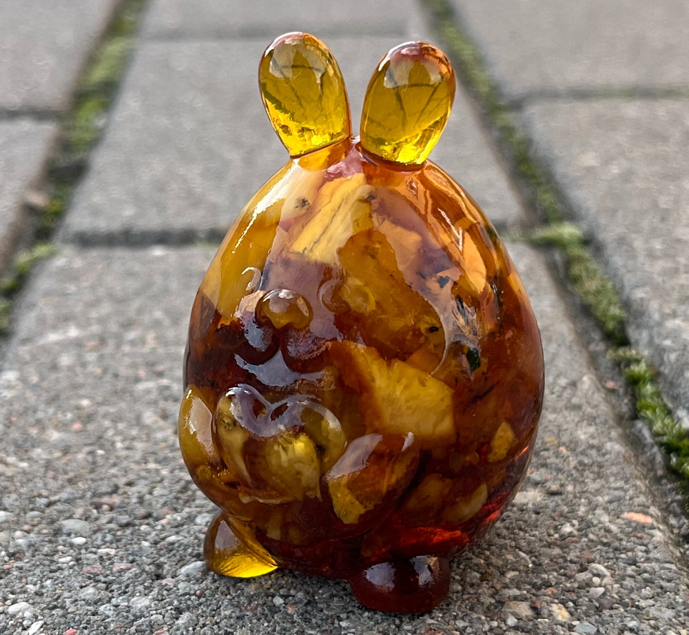 Кролик с сердцем