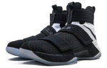 Nike Zoom Soldier 10 Basketball Shoes Men