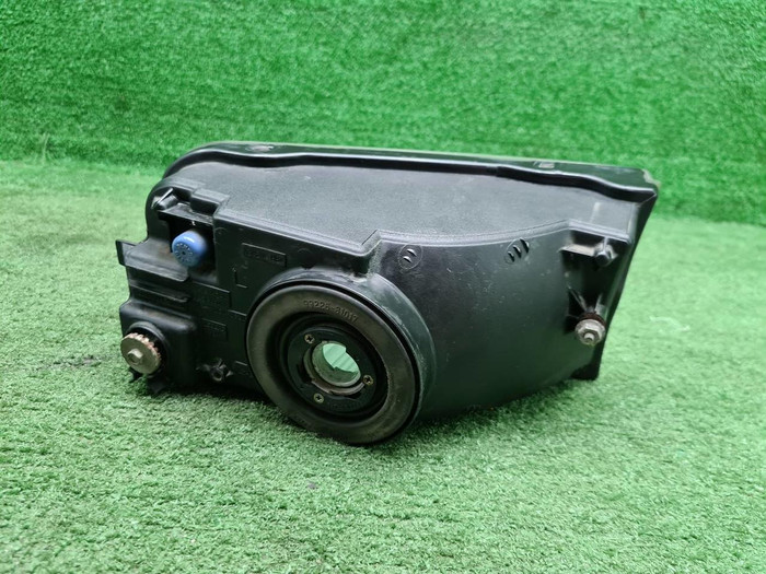 ПТФ левая Toyota Land Cruiser 200 (2007-2012)