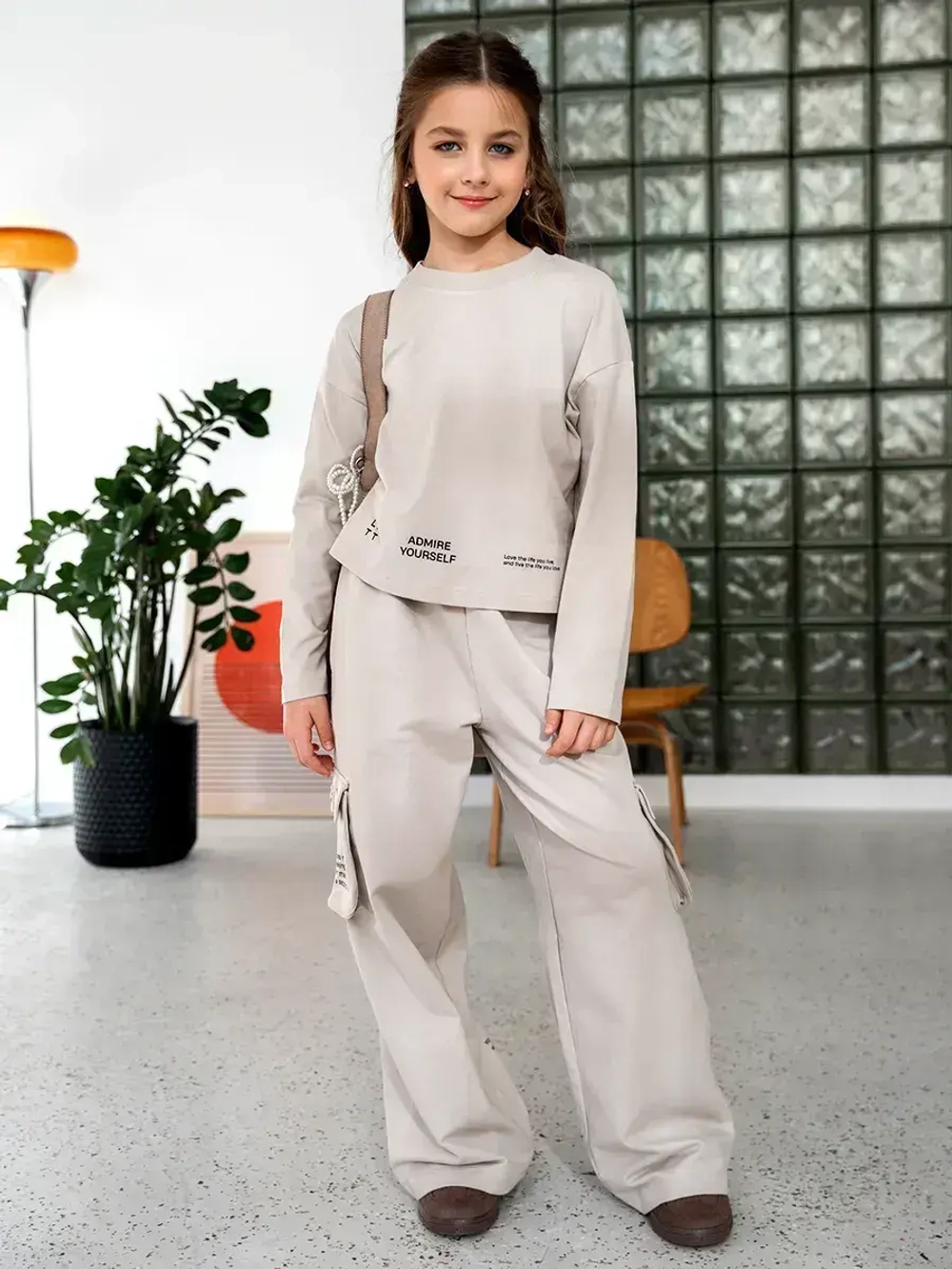 Спортивный костюм для девочки в школу