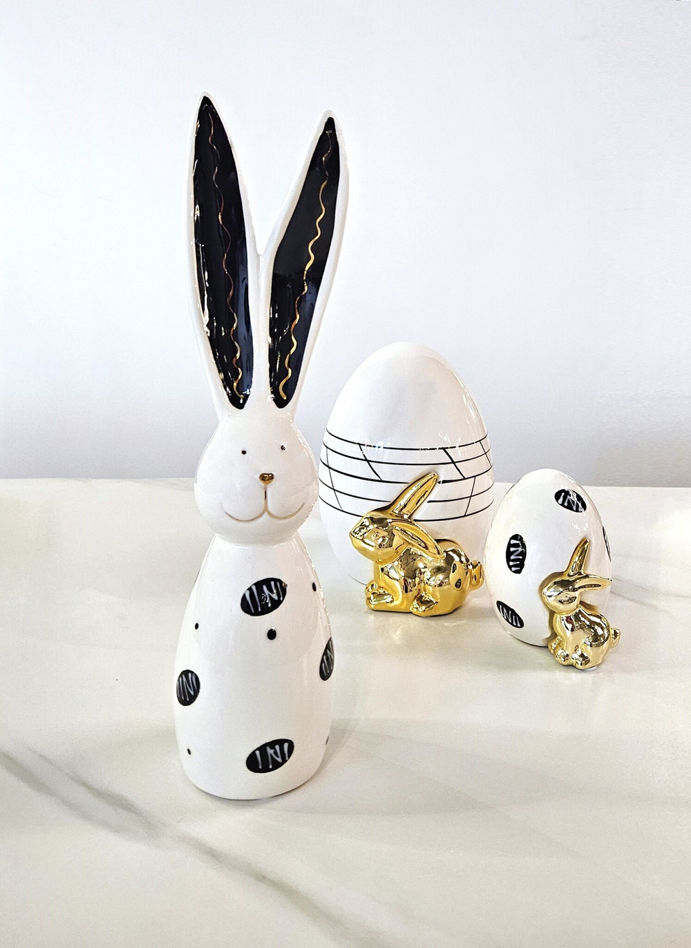 Статуэтка Long ear rabbit black