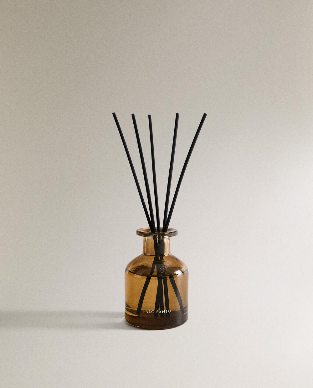 Zara Home PALO SANTO REED DIFFUSERS — ароматический диффузор с тростниковыми палочками, Пало Санто, 120 мл