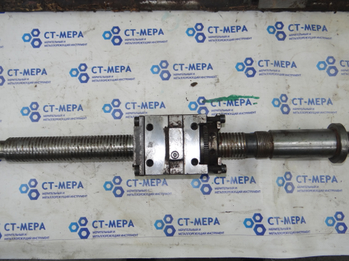 Шарико-винтовая пара ШВП L=720мм L резьбы=370мм d40 шаг 5мм в сборе с корпусом гайки