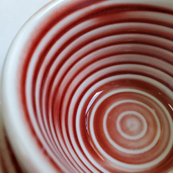 310503.3 Кружка с блюдцем "Красно-белый" В ПОДАРОЧНОЙ КОРОБКЕ, 100мл, 13*13*6,5, керамика