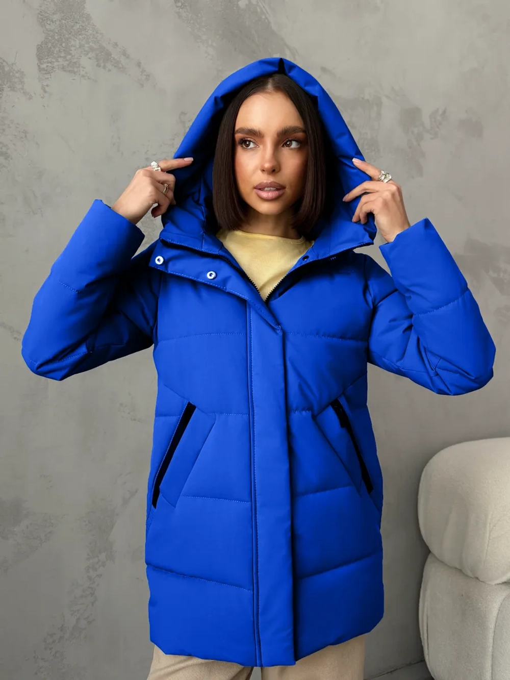 Куртка весенняя удлиненная с капюшоном