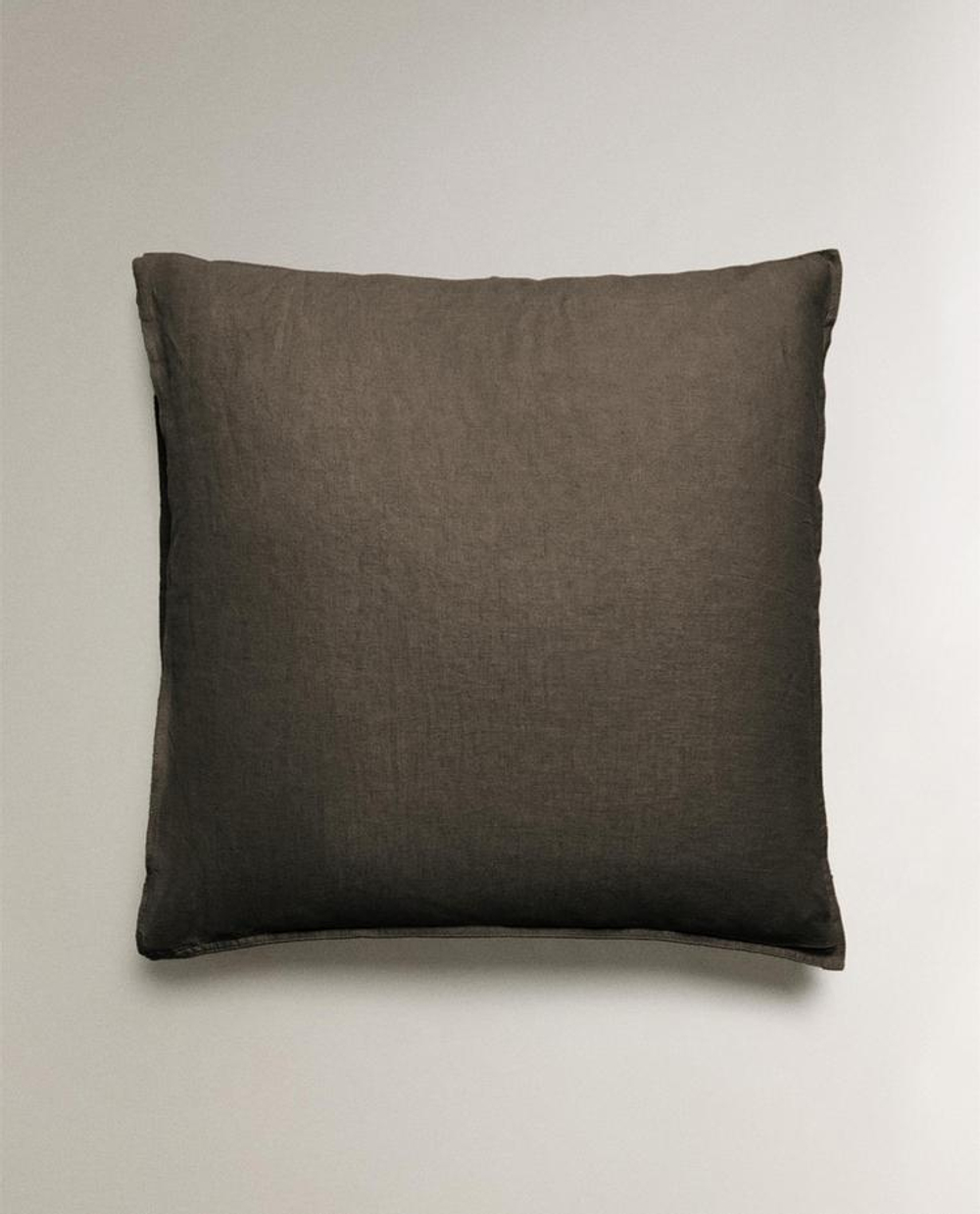 ZARA HOME ОДНОТОННАЯ НАВОЛОЧКА, КОРИЧНЕВЫЙ