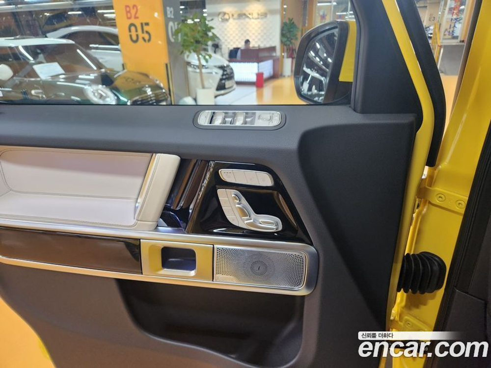 Mercedes-Benz G-Class W463b G400 d (06.2024)