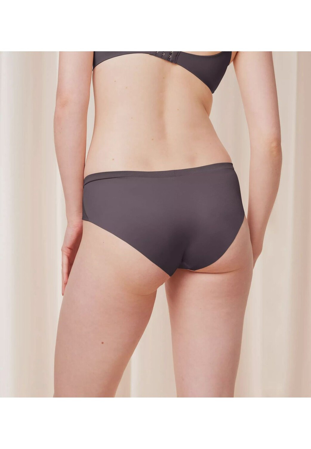 Трусы женские Triumph Body Make-up Soft Touch Hipster EX акция