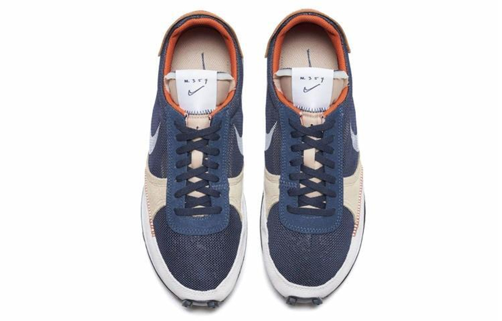 Кроссовки Nike Daybreak Type