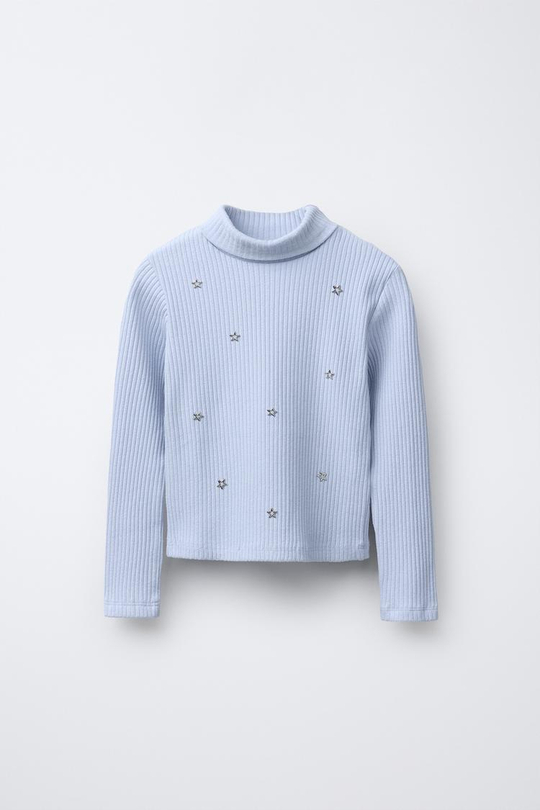 ZARA ФУТБОЛКА В РУБЧИК С ВОРОТНИКОМ-СТОЙКОЙ И ЗАКЛЕПКАМИ, НЕБЕСНО-ГОЛУБОЙ