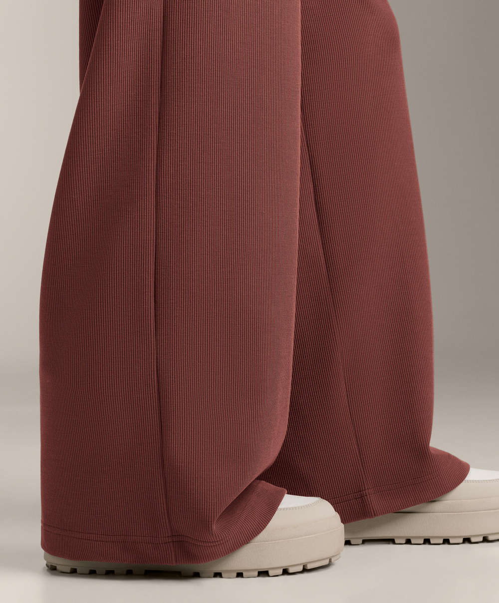 OYSHO Брюки с высокой посадкой в ​​рубчик, обитые мягким модалом, красное дерево