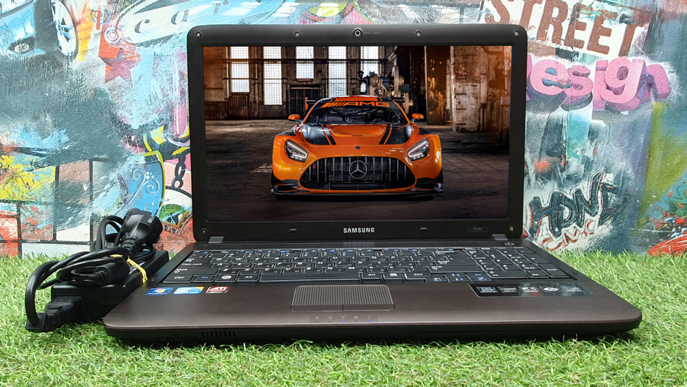 Ноутбук Samsung i5/4Gb/HDD 250 Gb