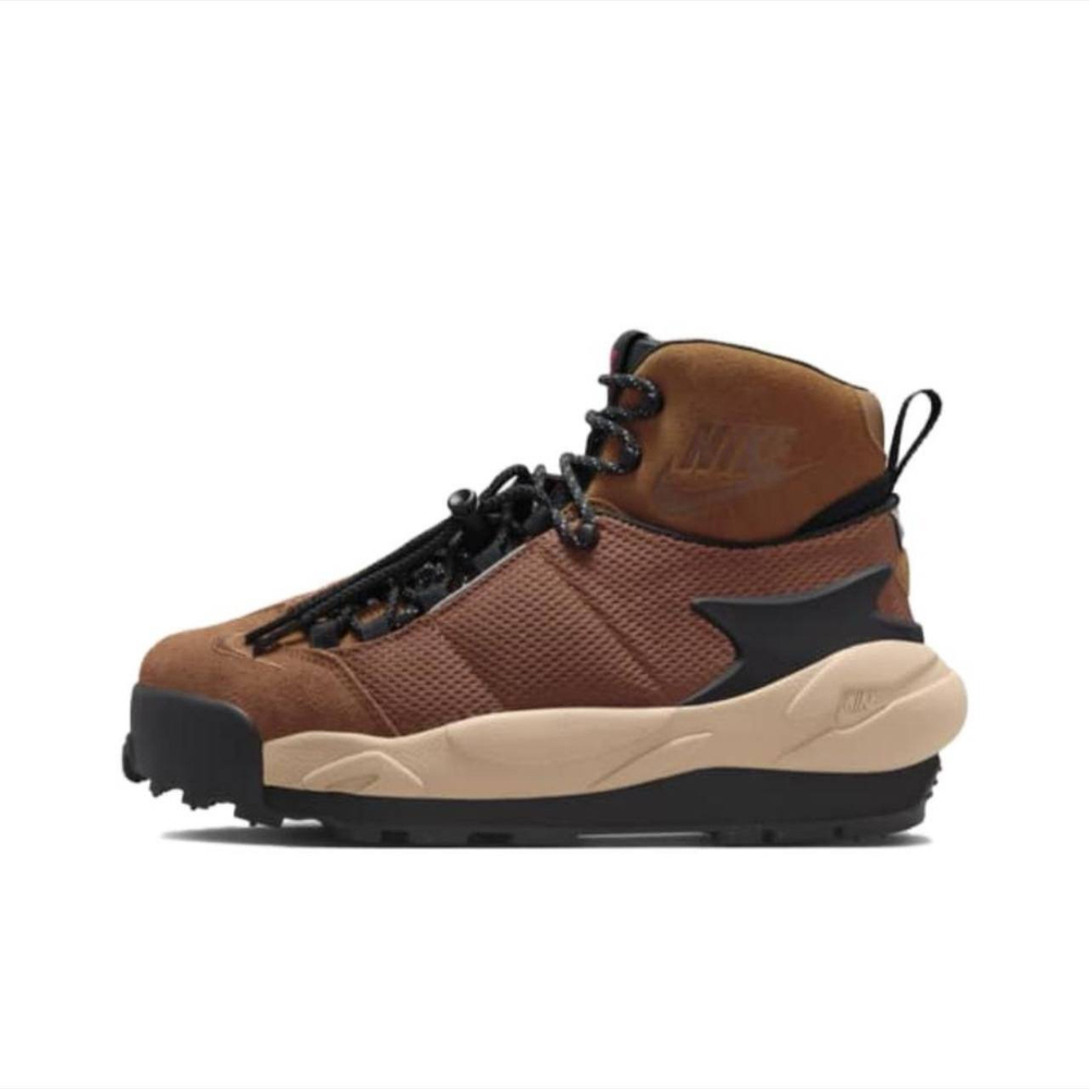 Nike Sacai X Magmascape "Light British Tan"