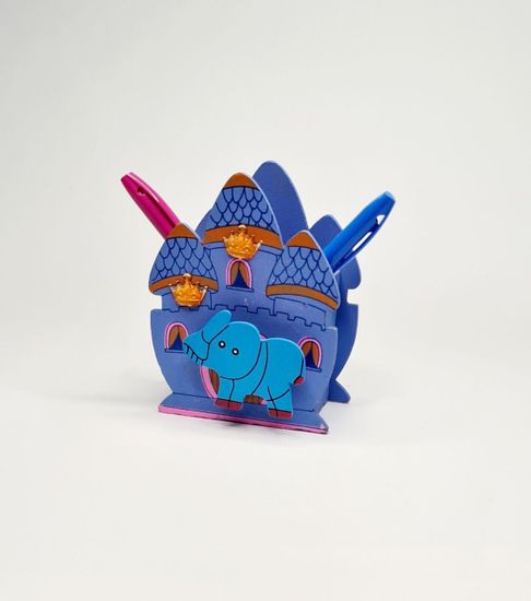 Подставка для ручек из дерева, замок