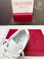 Кроссовки Valentino
