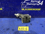 Замок двери передней правой NISSAN CEFIRO 1997