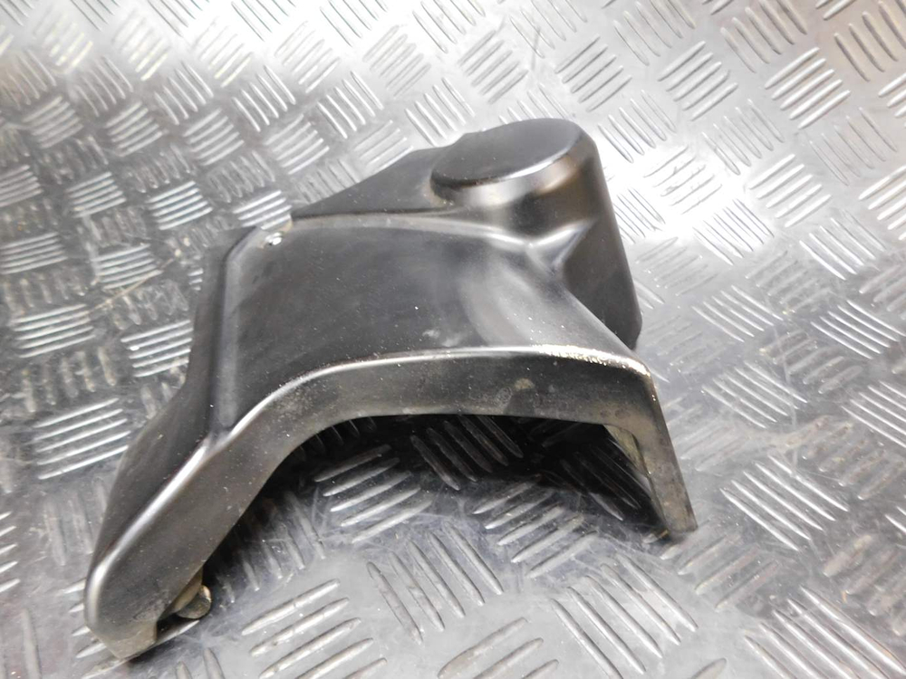 Защита звезды Honda Shadow VT400S NC46 11350-MGR-6710