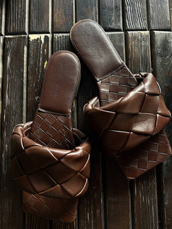 Шлёпанцы Bottega Veneta