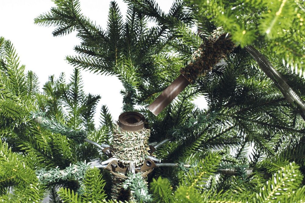 Елка с гирляндой встроенной «Юлия» (Литая хвоя) 185 см / 1,85 м