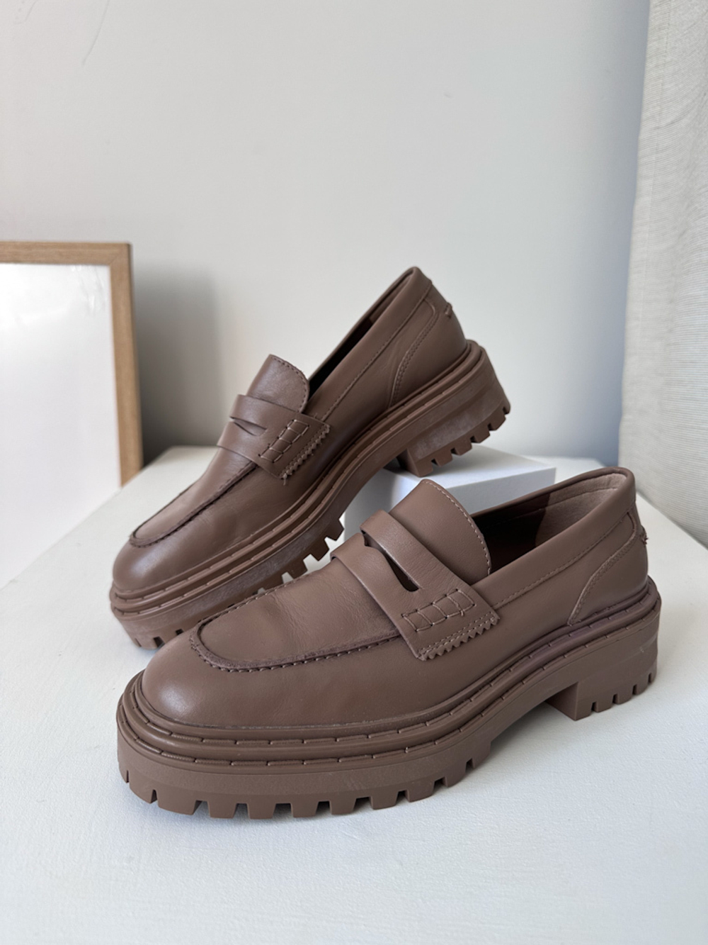 Новые кожаные лоферы Massimo Dutti, 37