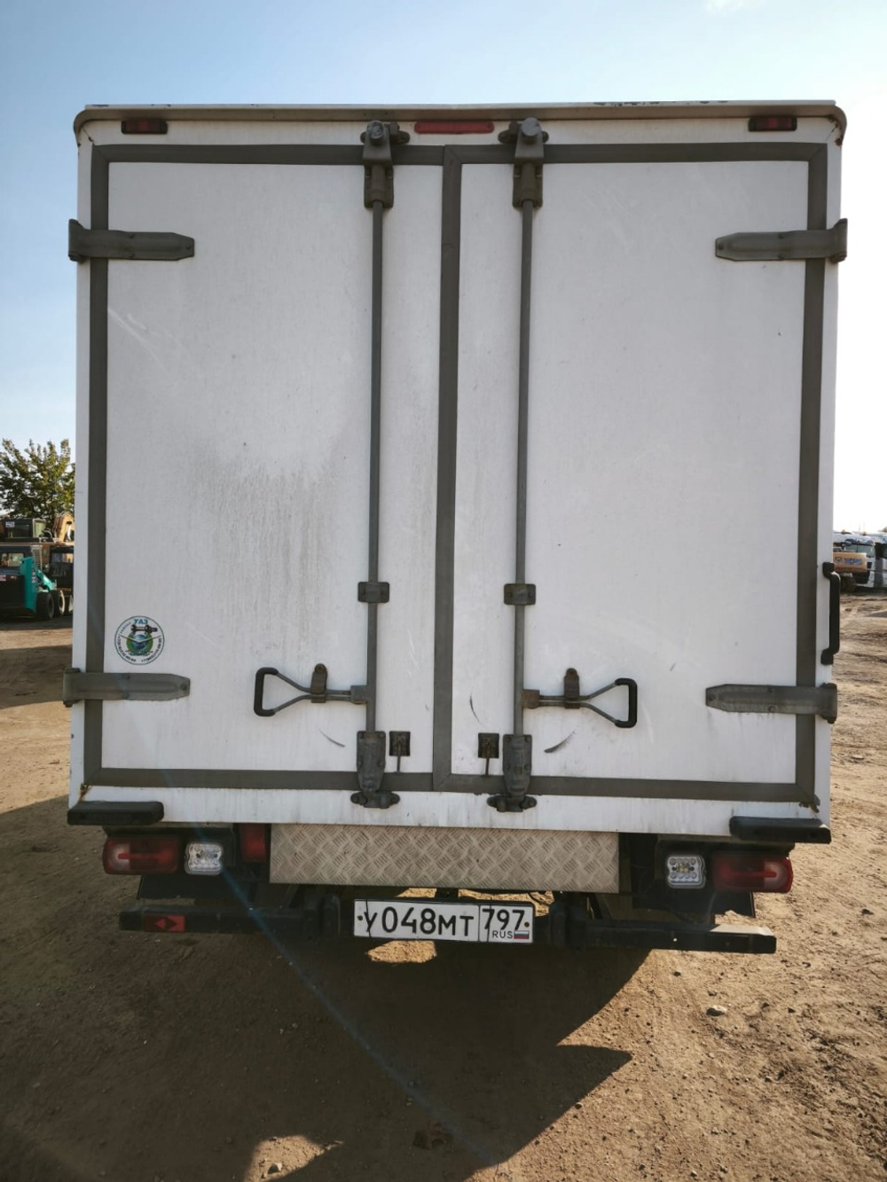 UAZ Profi 236031-911-04 (Рефрижератор, Бензин/Газ, 2,7 л, 150 л.с.)