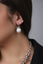 Серьги с белым жемчугом Майорка, оттенок серебро