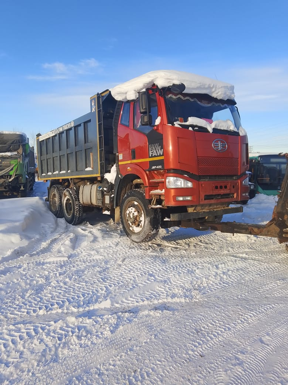 FAW J6 6x6 Самосвал CA3250P66K24L1TE5 (Дизельный, 11,1 л, 420 л.с., МТ)