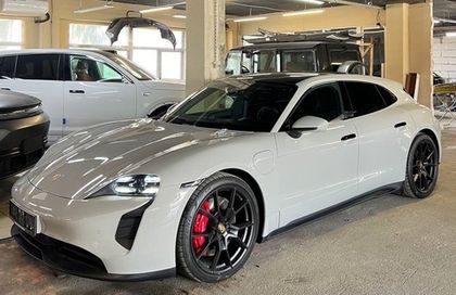 Porsche в антигравийную пленку Carbins PPF G190 полиуретан