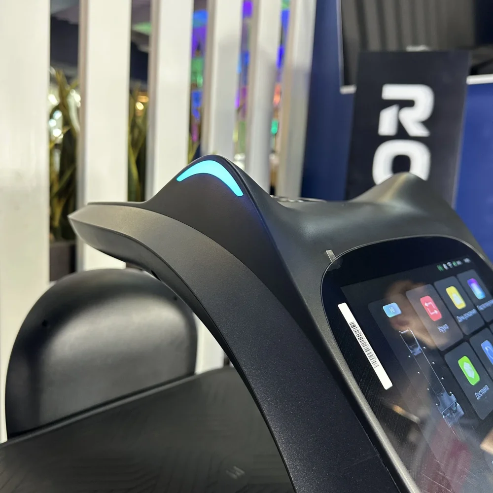 Робот официант PUDU «BellaBot Pro» выставочный экземпляр