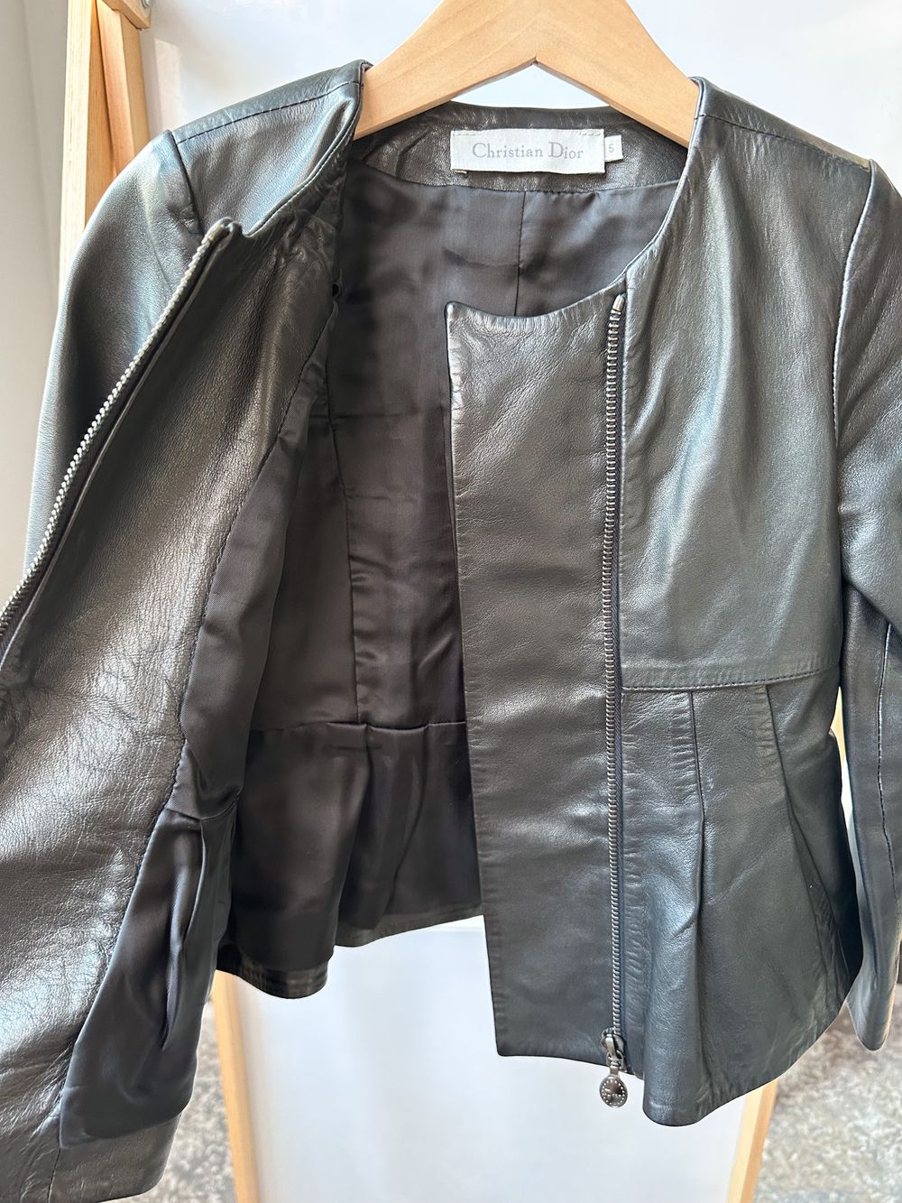 Кожаная куртка Christian Dior, 110