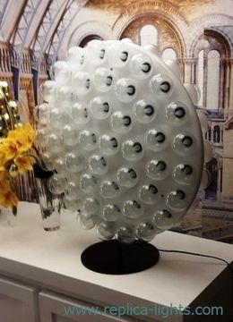 replica Prop Light table  lamp by Moooi ( gold )