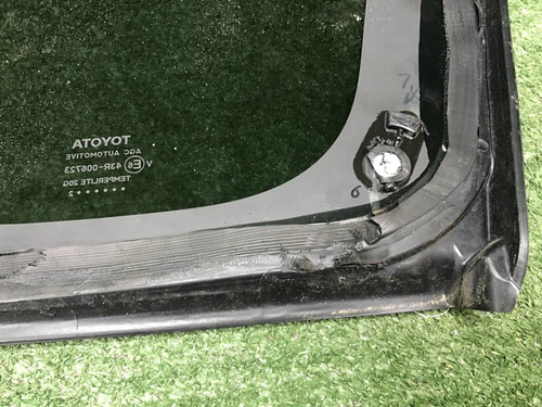 Форточка задняя левая Toyota RAV4 5 XA50 (18-нв)