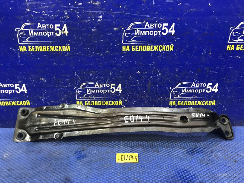 Балка передняя продольная NISSAN BLUEBIRD 1997