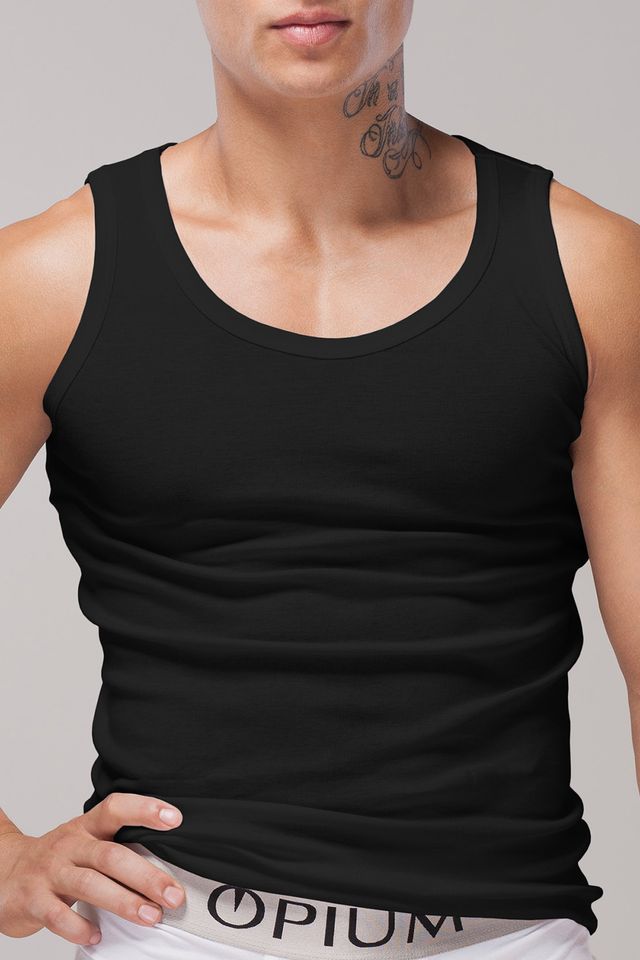 Черная майка из хлопка в мелкий рубчик