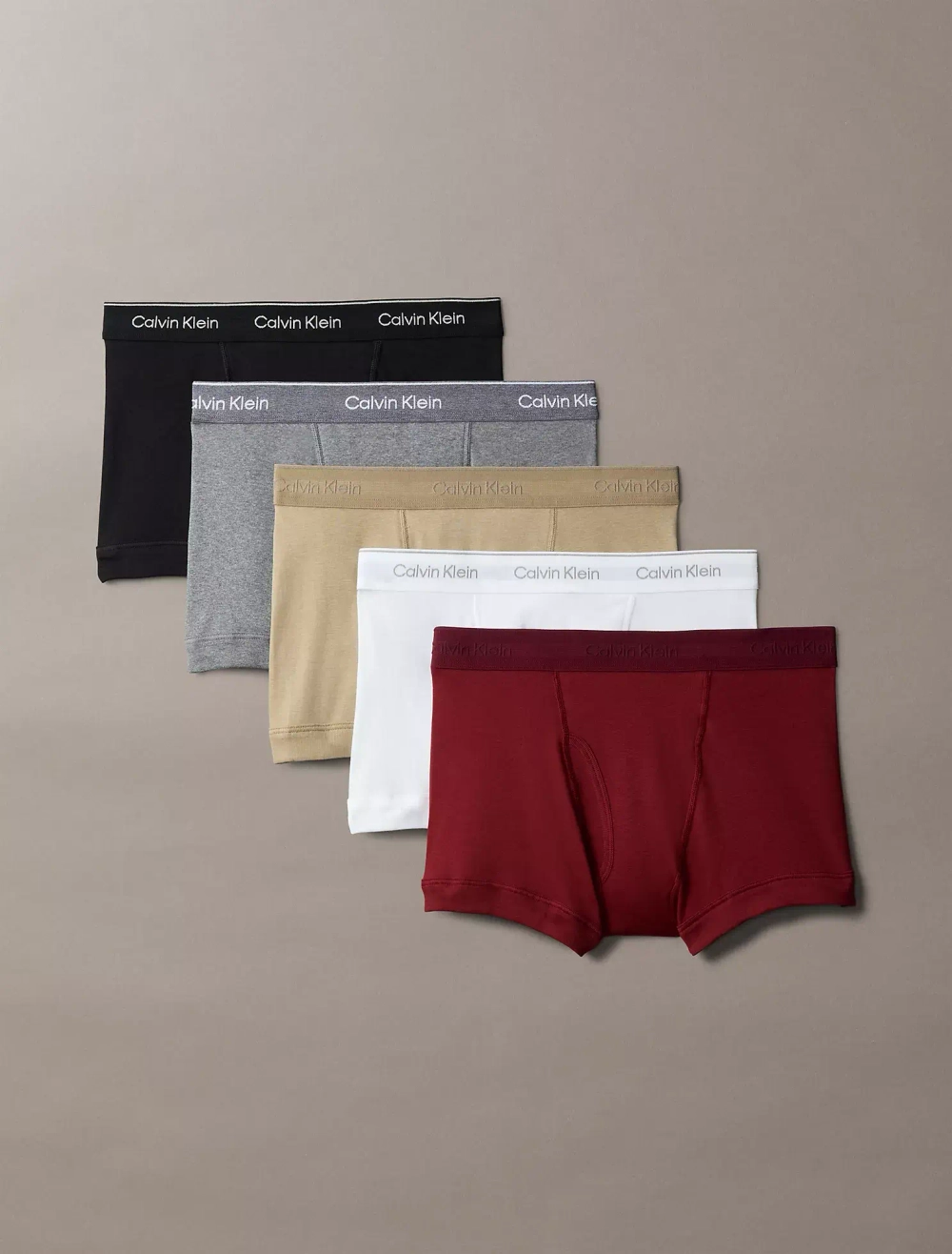 Нижнее белье Calvin Klein