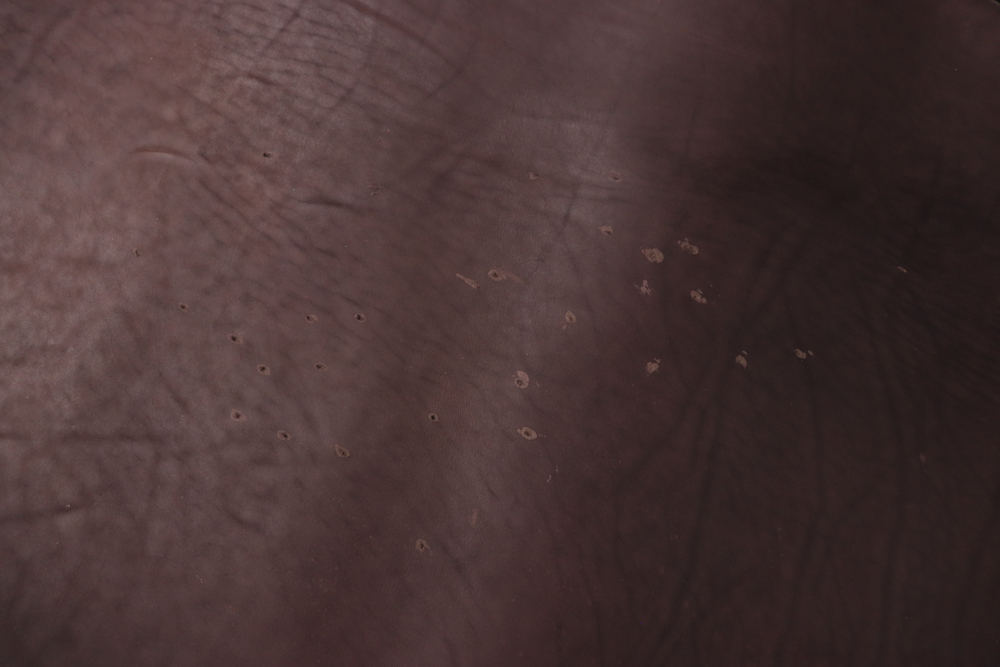 Уценка: 2.2-2.4 Юфть махагон 157 дм²