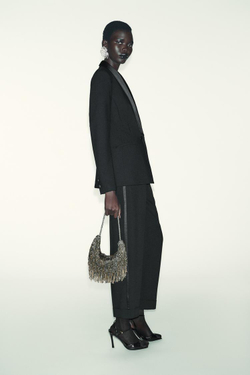 ZARA ПРИТАЛЕННЫЙ БЛЕЙЗЕР В СТИЛЕ СМОКИНГА, ЧЕРНЫЙ