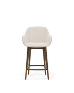 Полубарный стул Konna бежевого цвета с ножками из массива ясеня в темной отделке, 65 см