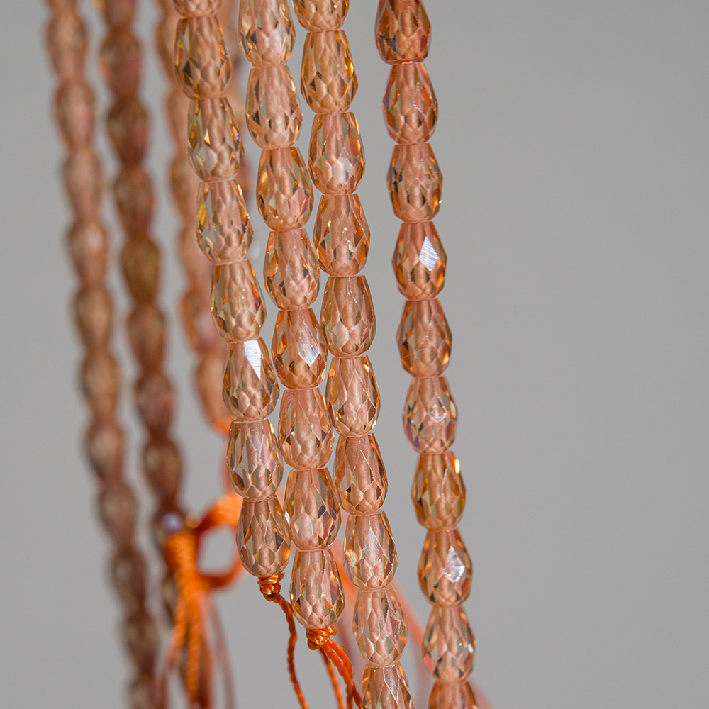 Фианиты, оттенок "Шампанское", бриолетт 4,4*6мм