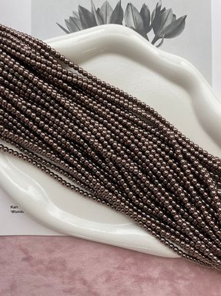 Нить бусин из гематита 4мм