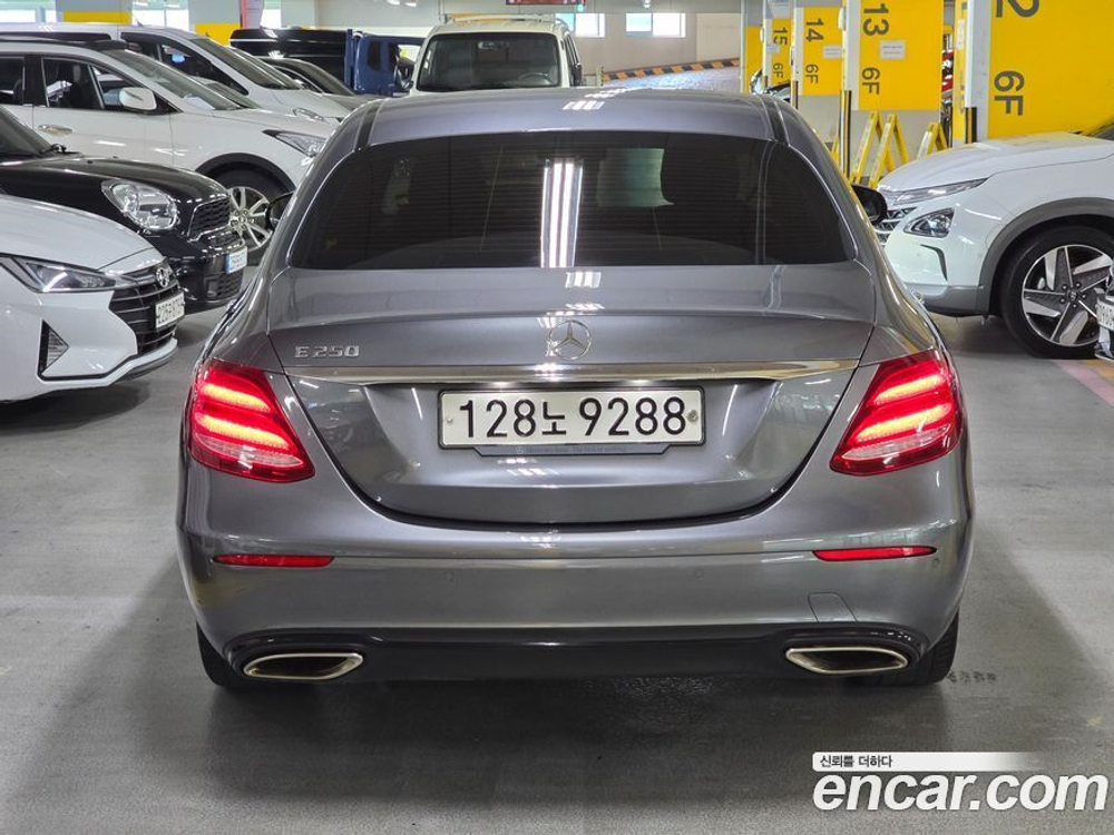 Mercedes-Benz E-Class W213 E250 Avangarde (12.2019)