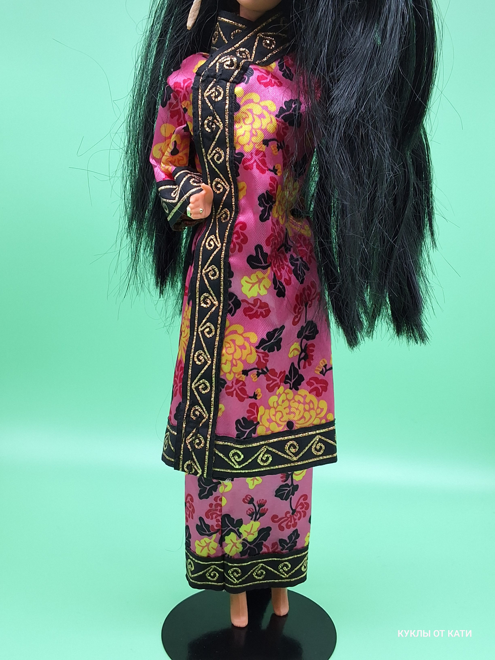 Кукла Барби коллекционная Chinese Barbie Doll Dolls of the World 031