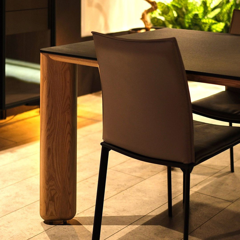 Стол обеденный Momo (200) массив бук + пластик