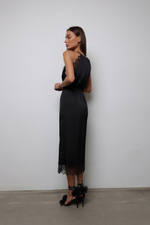 Юбка миди с кружевом черная