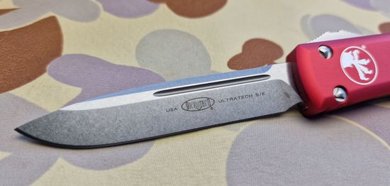 Автоматический нож Microtech Ultratech 121-10RD c клинком из стали M390, рукоять алюминий