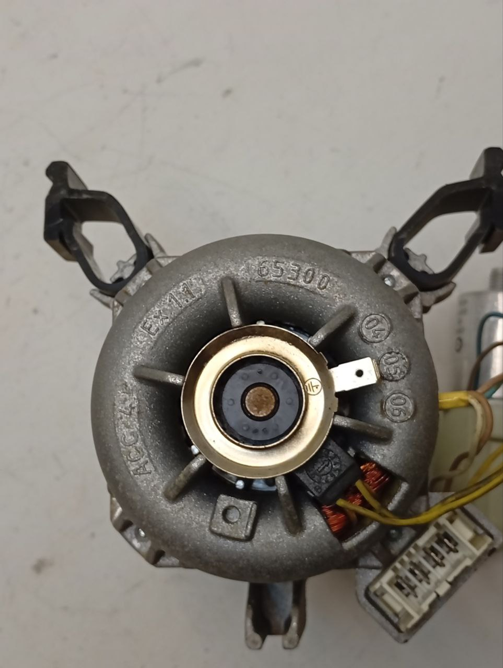 ESL4120 ктп1 Циркуляционный насос для посудомоечной машины Electrolux Zanussi 111575313 б/у