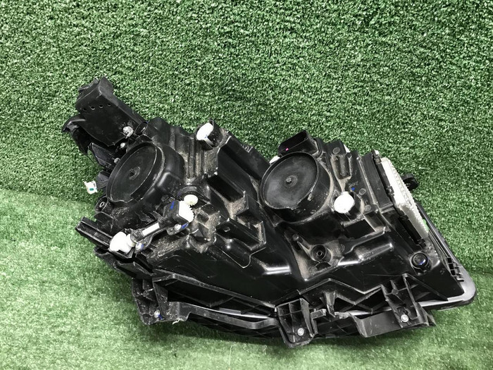 Битая Фара левая Geely Emgrand 2 (2021-н.в.) LED