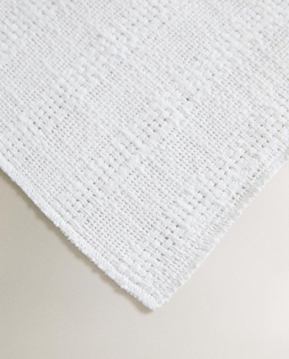 ZARA HOME СКАТЕРТЬ-ДОРОЖКА НА СТОЛ ИЗО ЛЬНА С ТЕКСТУРОЙ, БЕЛЫЙ