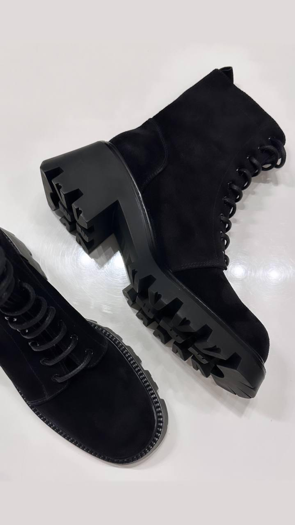 Ботинки женские на каблуке Fratelli Rossetti черный нубук